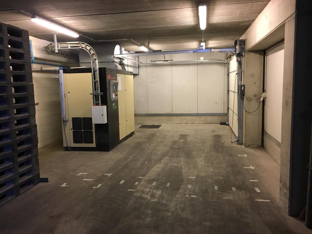 Perslucht compressor 90kW met stikstofgenerator (1)